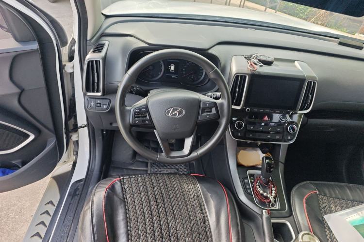 Used Hyundai ix35 2019 2.0L Automatic 2WD Zhiyong·Changxiang Edition China V Standard Steering Wheel
