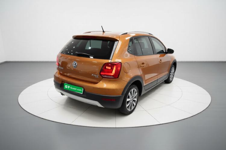 Used Volkswagen Polo 2016 1.6L Cross Polo Automatic Rear Right 45 Deg