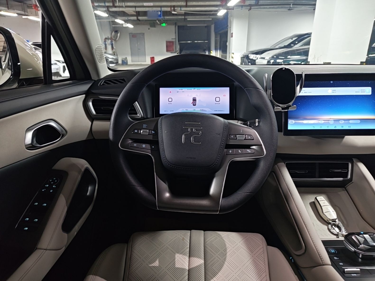 BYD Yuan UP 2024 401 km Active Version — снимка 13