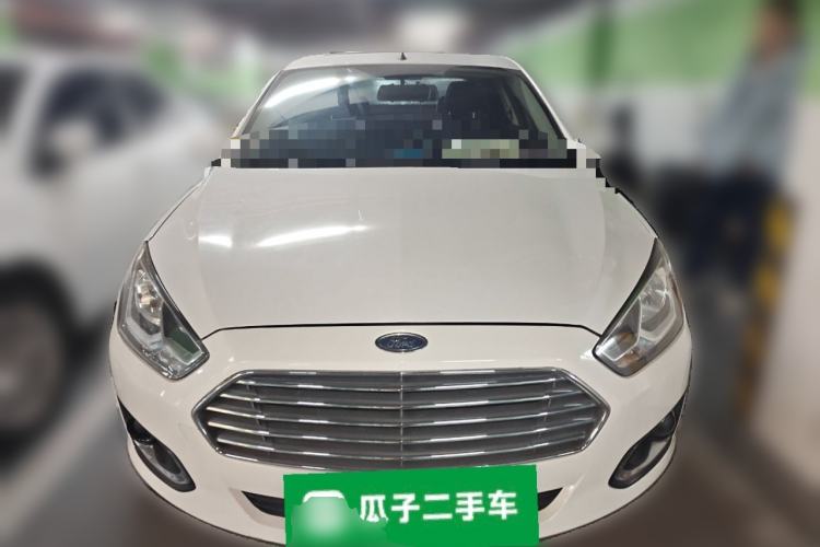 Used Ford Escort 2015 1.5L Automatic Fashion Model