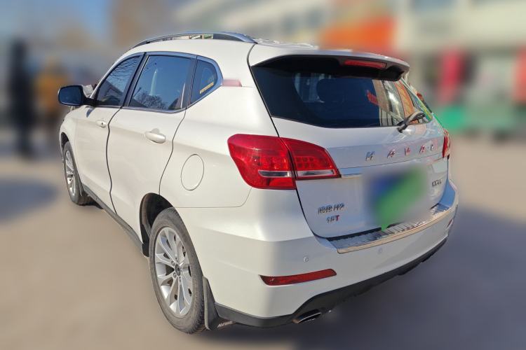Used Haval H2 2016 Red-Label 1.5T Manual Two-Wheel Drive Comfort Model
