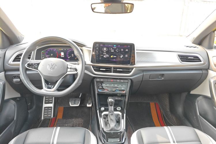 Used Volkswagen T-ROC 2023 300TSI DSG Two-Wheel Drive Starlight Edition
