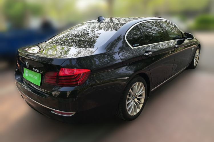 Used BMW 5 Series 2014 525Li Luxury Design Package Rear Right 45 Deg