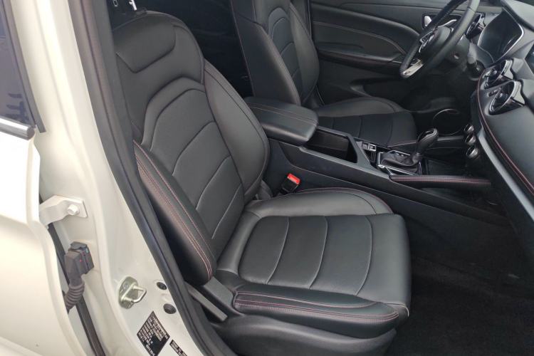 Used Dongfeng Fengon 500 2022 1.5L CVT Luxury Edition Right Front Seat