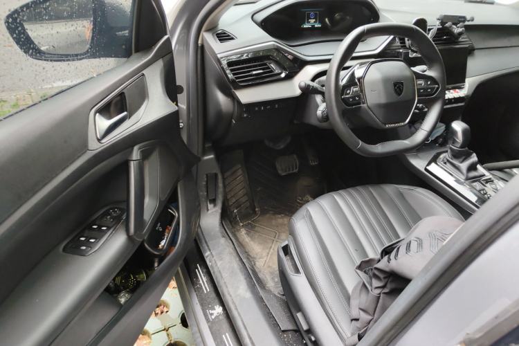 Used Peugeot 408 2022 1.6T Light-Chasing Edition Driver Seat