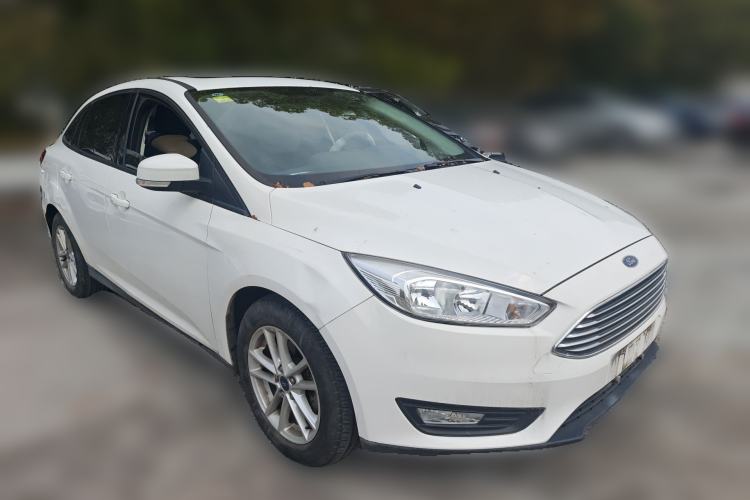 Used Ford Focus 2015 Sedan 1.6L Automatic Trend Model Front Right 45 Deg