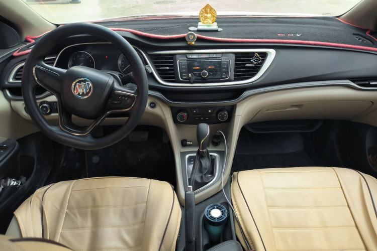 Used Buick GT 2017 15N Automatic Entry-Level Trim Center Console