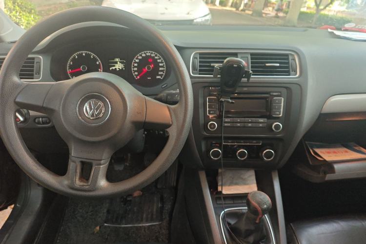 Used Volkswagen Sagitar 2012 1.6L Manual Comfort Model