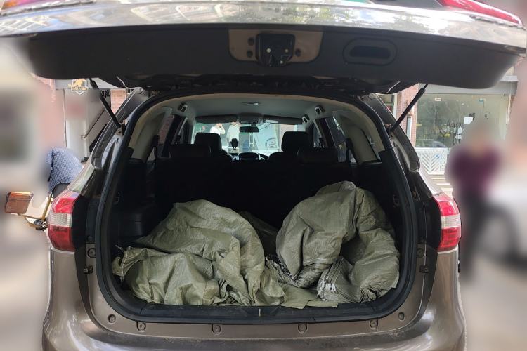 Used JMC Yusheng S350 2013 2.4T Manual Two-Wheel Drive Diesel Luxury Edition 5 Seats Trunk