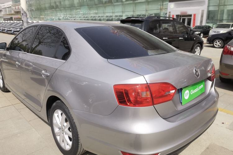 Used Volkswagen Sagitar 2012 1.6L Manual Comfort Model