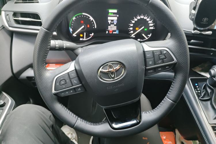 Used Toyota Sienna 2024 2.5L Hybrid Prestige Deluxe Edition