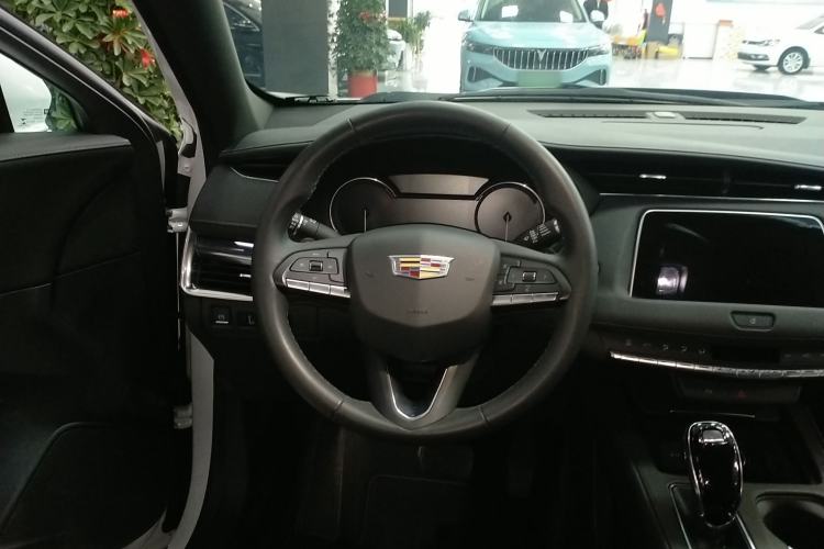 Used Cadillac XT4 2022 28T Two-Wheel Drive Fashion Edition