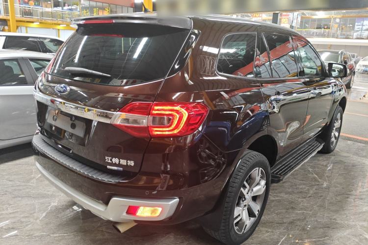 Used Ford Everest 2016 2.0T Gasoline Automatic 4x4 Flagship Edition
