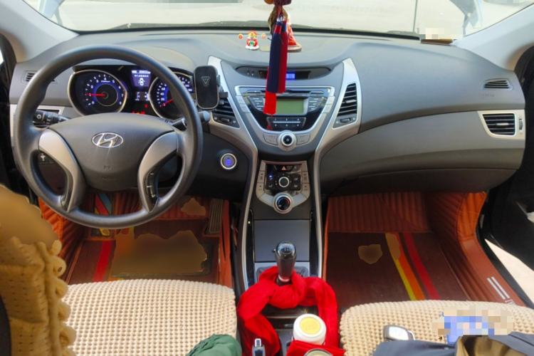 Used Hyundai Elantra (5th Generation / Langdong) 2015 1.6L Manual Leading Model