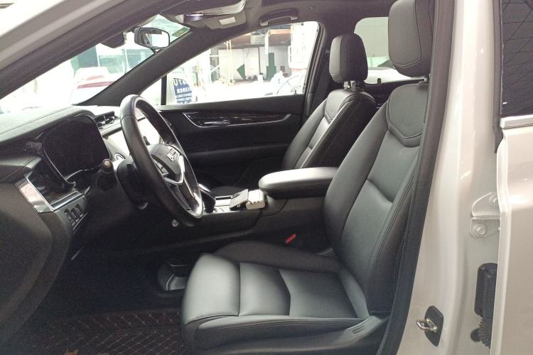 Used Cadillac XT5 2018 25T Tech Model
