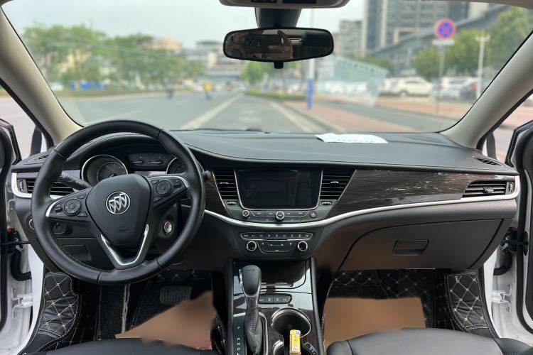 Used Buick Verano 2019 Sedan 20T Dual-Clutch Elite Model Interior 5