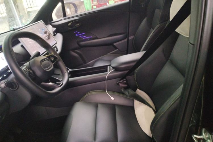 Used Lynk & Co 06 EM-P 2023 EM-P 126 Long-Range Halo