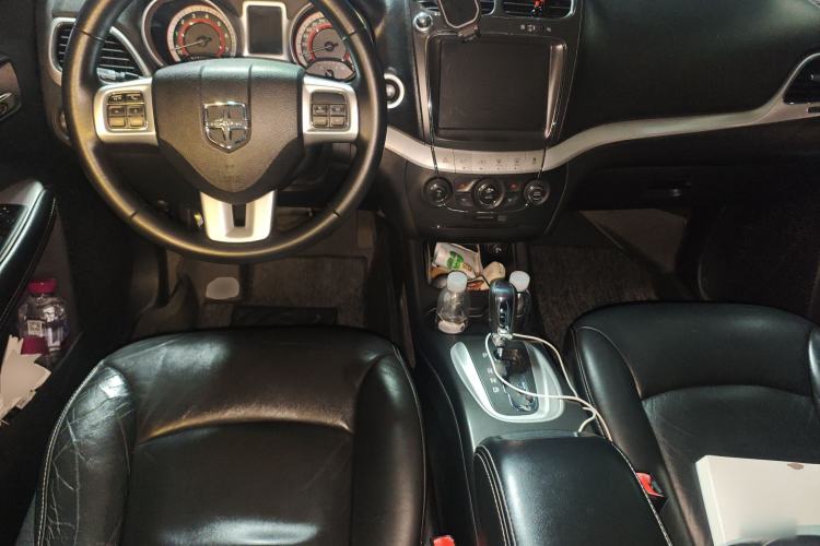 Used Dodge Journey 2013 2.4L Two-Wheel Drive Luxury Version