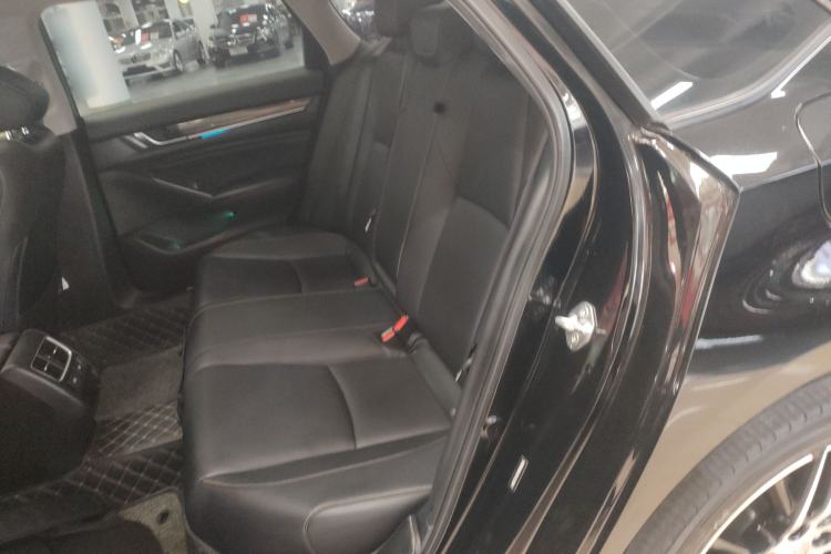 Used Honda Accord 2022 260TURBO Phantom Night · Prestige Edition Left Rear Seat