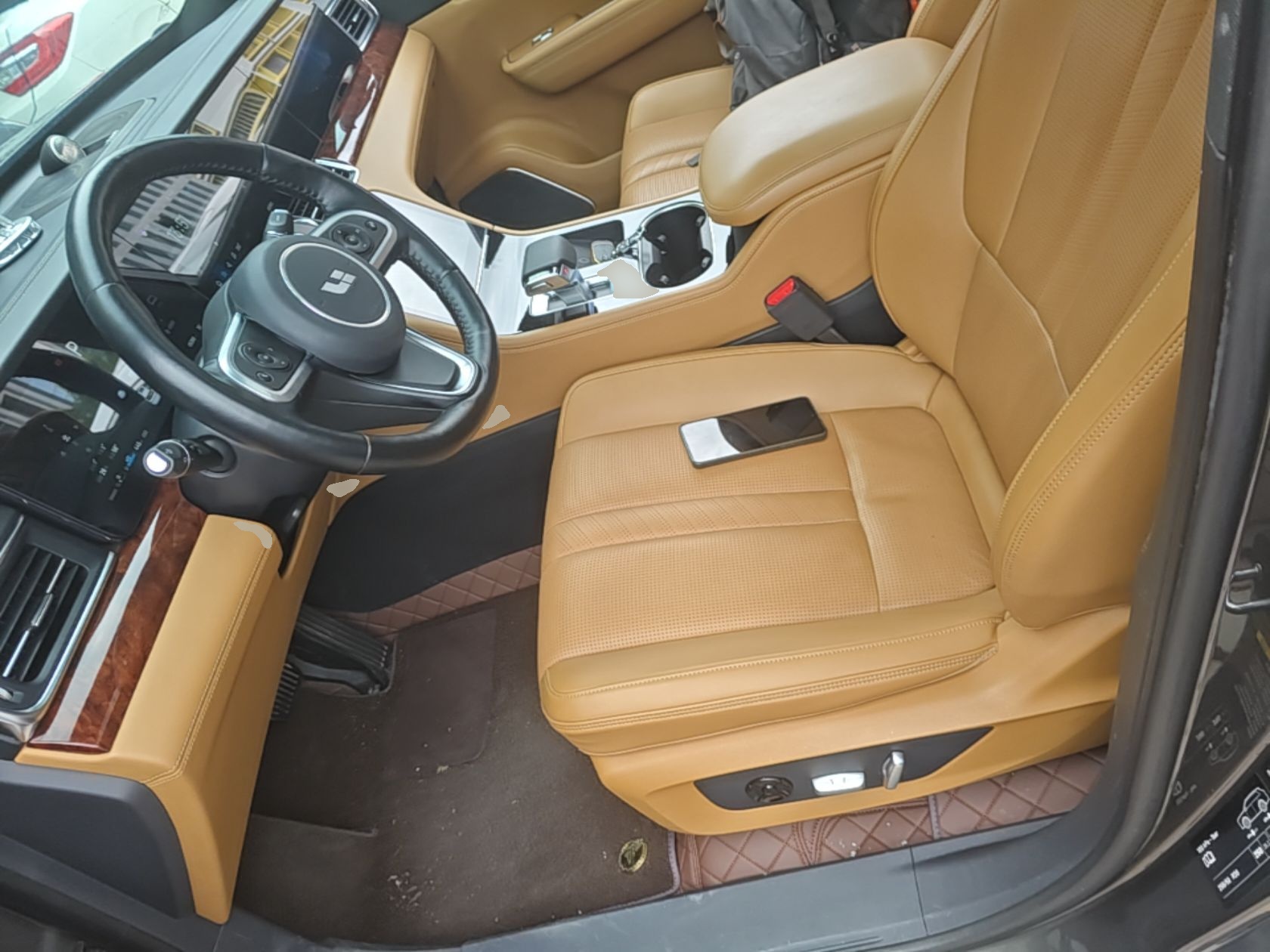 Interior delantero
