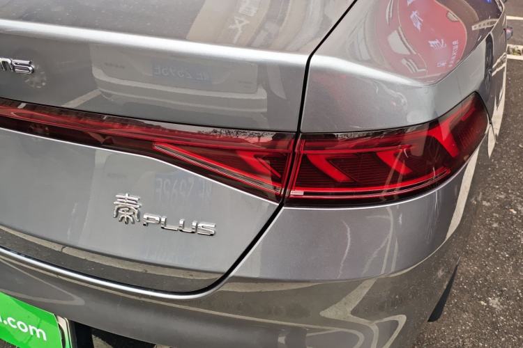 Used BYD Qin PLUS 2024 HONOR Edition DM-i 55KM Leading Model
