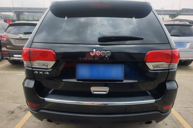 Used Jeep Grand Cherokee 2015 3.0L Elite Navigation Edition Rear