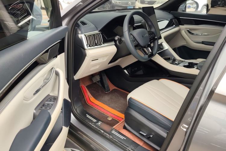 Used BYD Song PLUS New Energy 2024 HONOR Edition DM-i 110km Flagship Model Driver Seat