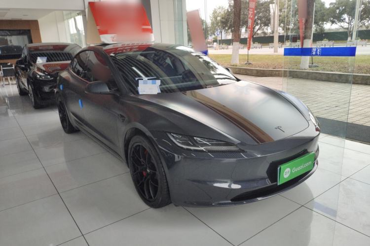 Used Tesla Model 3 2023 Long-Range All-Wheel-Drive Version
