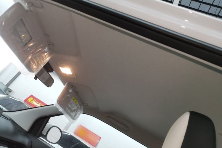 Used CHANGAN NEVO Lumin 2026 Model Treasure Edition 205km Passionate Beige Ningde Headliner