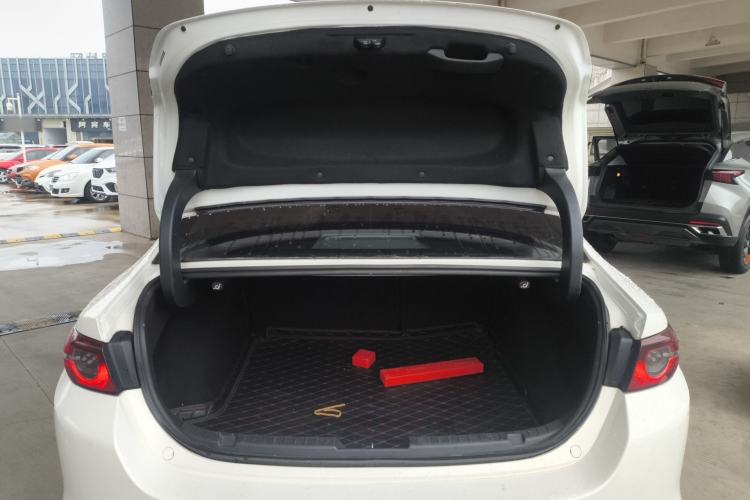 Used Mazda 3 Axela 2020 2.0L Automatic ZhiXuan Edition Trunk