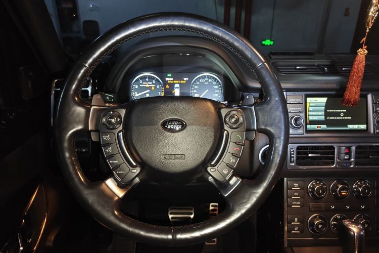 Used Land Rover Range 2011 5.0 SC V8 Steering Wheel