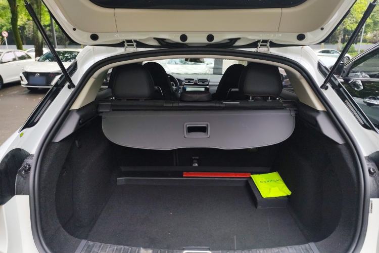 Used Lynk & Co 02 2018 1.5T DCT Two-Wheel Drive Sporty Version China V Standard Trunk