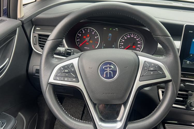 Used BYD Song MAX 2019 1.5T Automatic Smart Connect Ruiyi Sunroof Model 7 Seats China VI Standard