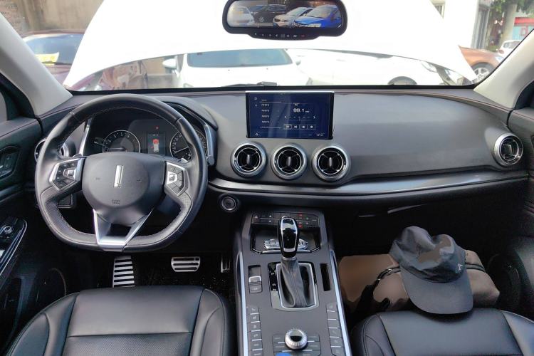 Used Wey VV5 2017 2.0T Ultra-Luxury Version
