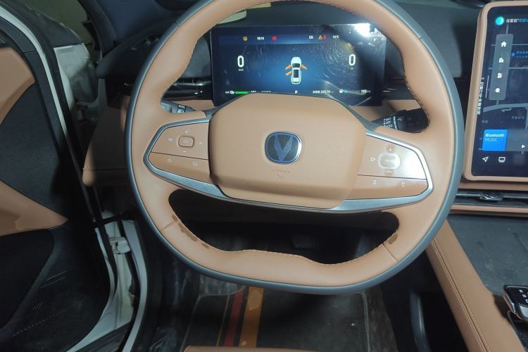 Used CHANGAN UNI-Z New Energy 2024 Blue Whale Smart Electric iDD 125km Leading Model Steering Wheel