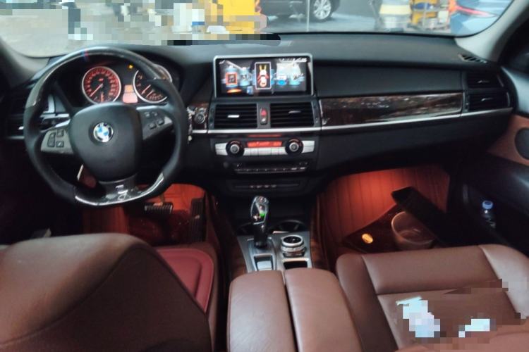 Used BMW X5  Center Console