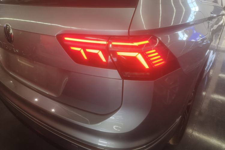 Used Volkswagen Tiguan L 2022 330TSI Automatic Two-Wheel Drive R-Line Enhanced Edition