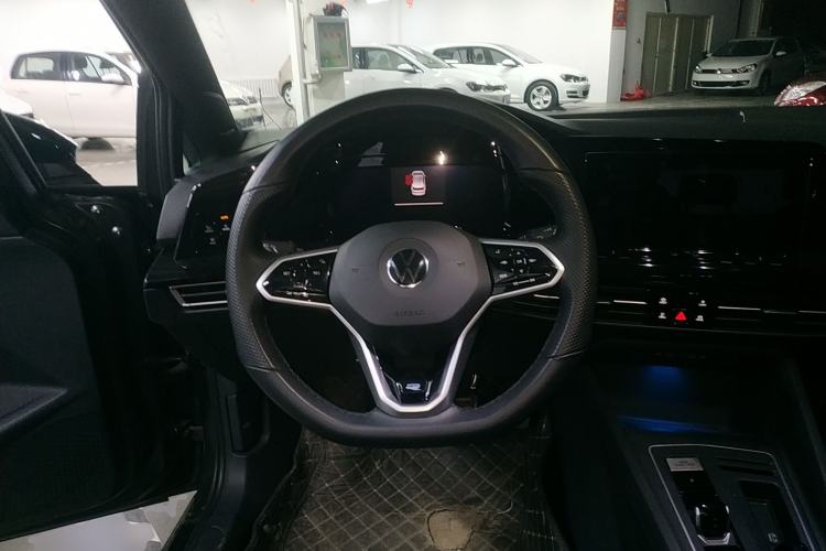 Used Volkswagen Golf 2023 280TSI DSG R-Line Lite Steering Wheel