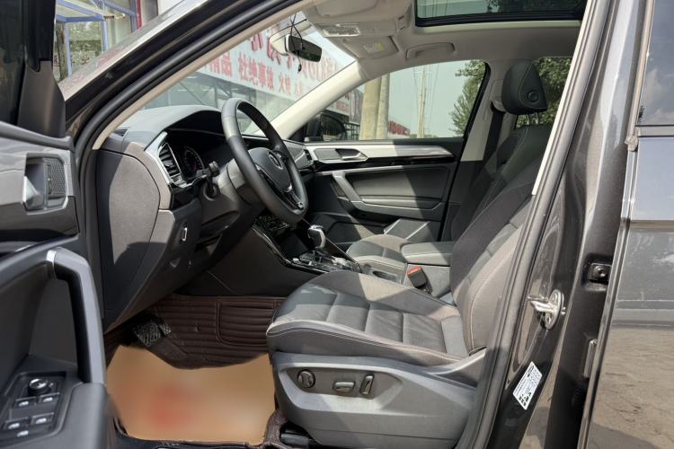 Used Volkswagen Tayron 2022 330TSI Two-Wheel Drive Luxury Smart Connectivity Version