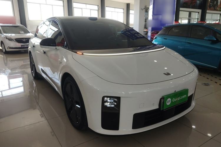 Used Li Auto i6 2025 Model Two-Wheel-Drive Standard Type Front Right 45 Deg