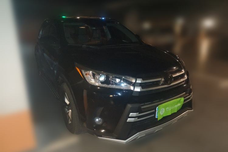 Used Toyota Highlander 2017 2.0T Four-Wheel Drive Ultimate Edition 7 Seats Front Right 45 Deg