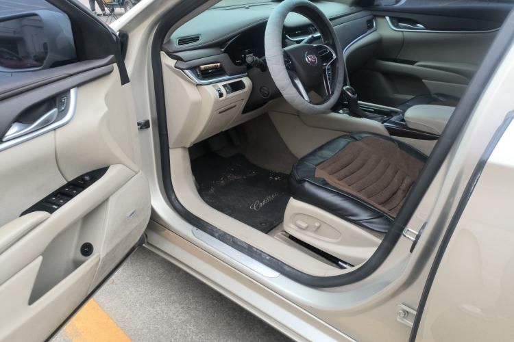 Used Cadillac XTS 2014 28T Comfort Version Driver Seat