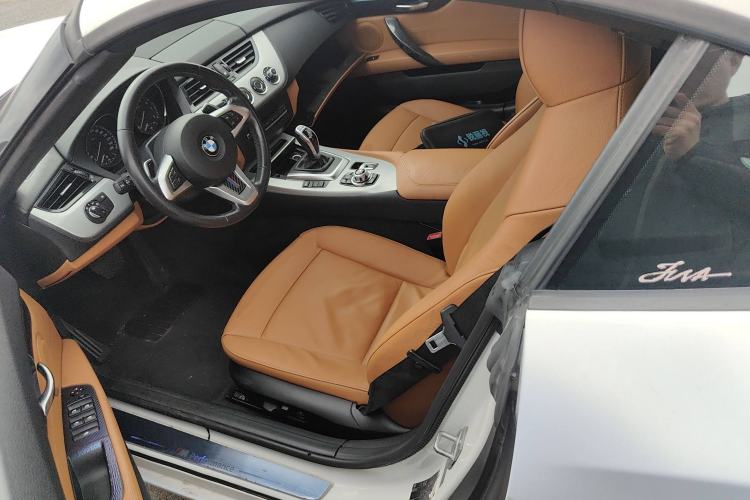 Used BMW Z4 2013 sDrive20i Leading Model
