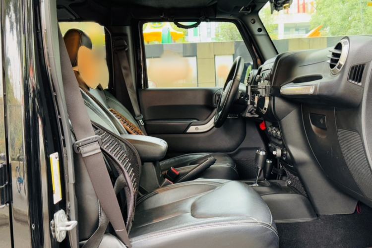 Used Jeep Wrangler 2017 3.0L Sahara Four-Door Comfort Edition