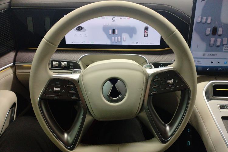 Used Denza N9 2025 Flagship Model Steering Wheel