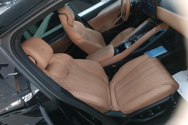 Used BYD Song L EV 2025 Intelligent Driving Version 662 km LiDAR Excellence Edition
