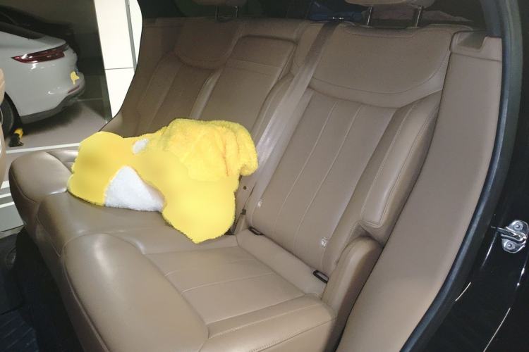 Used Land Rover Range 2024 3.0 L6 360 PS Grand Edition Left Rear Seat