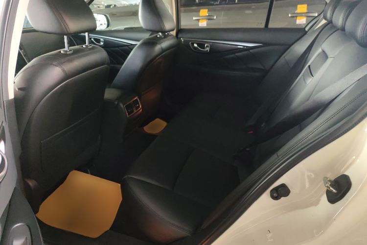 Used Infiniti Q50L 2018 2.0T Comfort Edition China VI Standard
