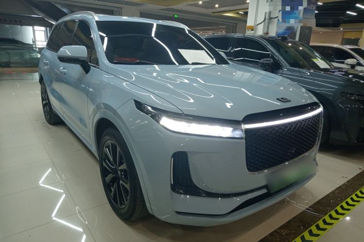 Used Li Auto ONE 2020 Extended-Range 6-Seater Version Front Right 45 Deg