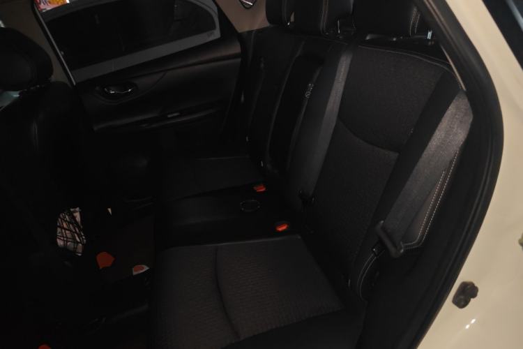 Used Nissan Tiida 2019 1.6L CVT Smart Enjoyment Version China VI Standard Left Rear Seat